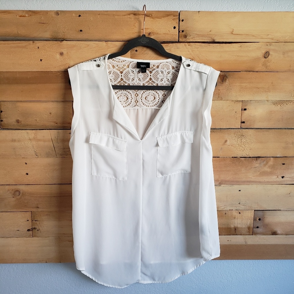 🌻HP🌻 White Sheer Blouse